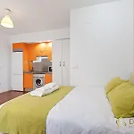 아파트 Modern In Center *